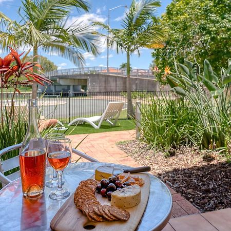 Noosa Sun Motel นูซาวิลล์ ภายนอก รูปภาพ