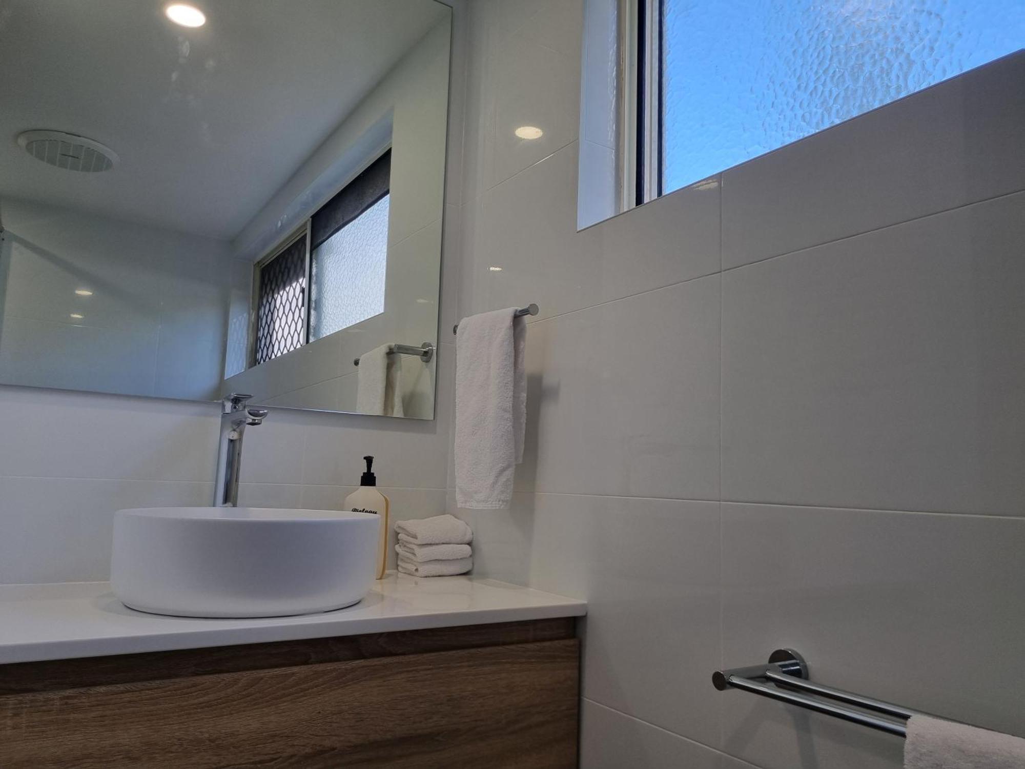 Noosa Sun Motel นูซาวิลล์ ภายนอก รูปภาพ