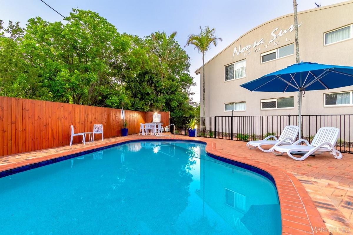 Noosa Sun Motel นูซาวิลล์ ภายนอก รูปภาพ